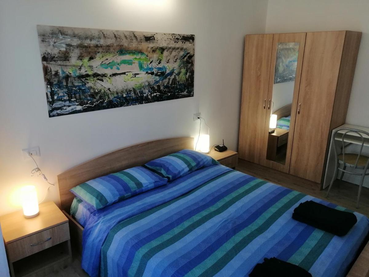 Albergo Blue Fish Albisola Superiore Bagian luar foto