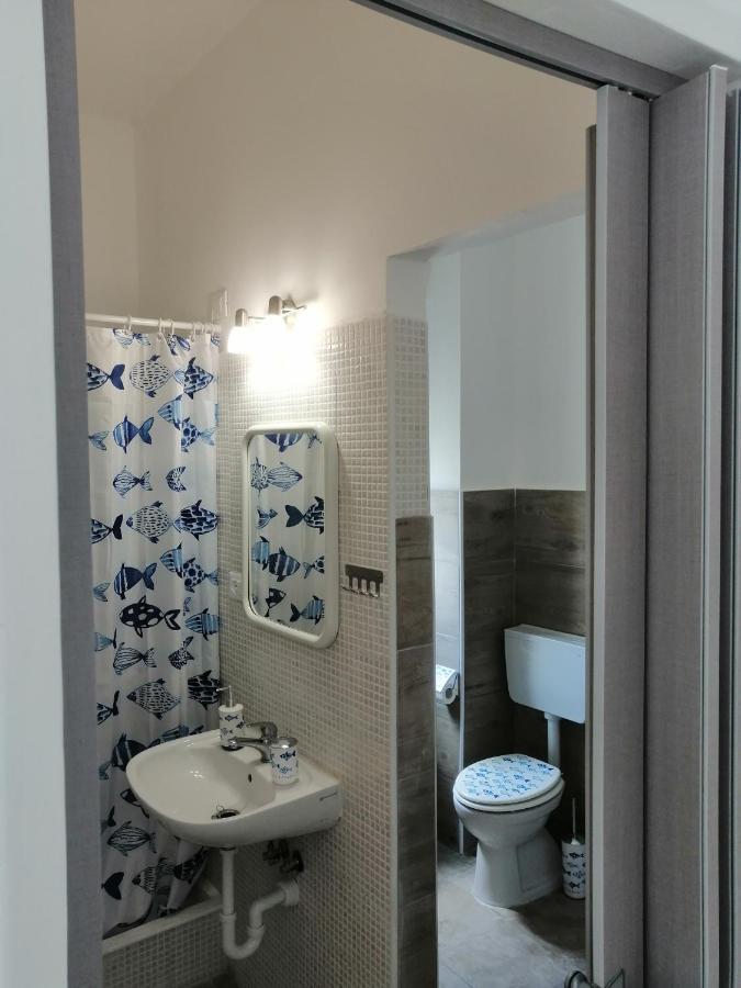 Albergo Blue Fish Albisola Superiore Bagian luar foto
